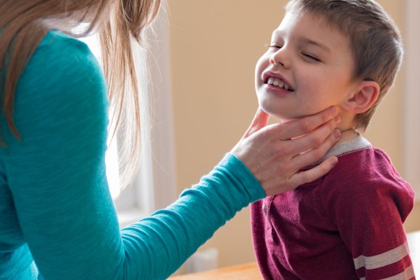 Çocuklarda tiroid nodülü (beze) erişkinlere göre çok nadiren görülmektedir.
